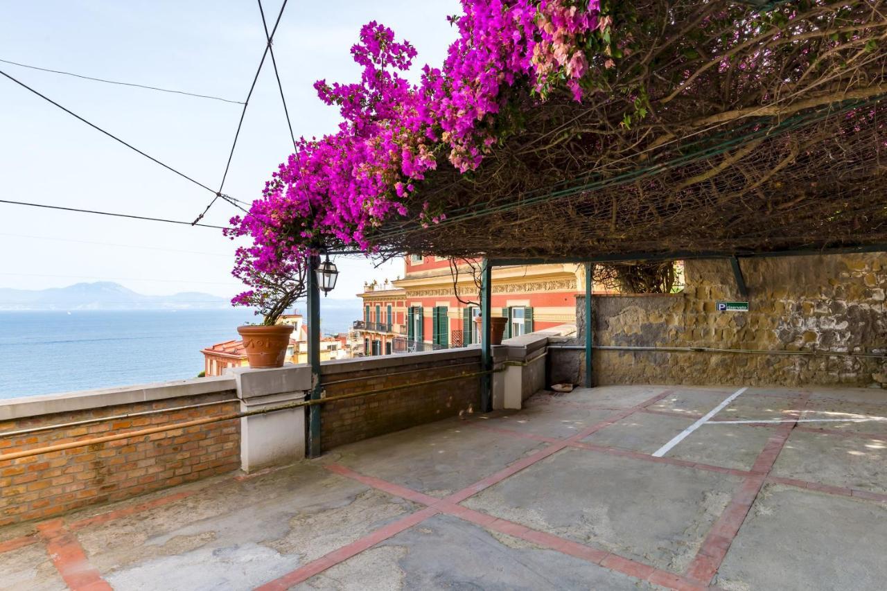 Villa Dolcevita With Parking By Napoliapartments Nápoles Exterior foto