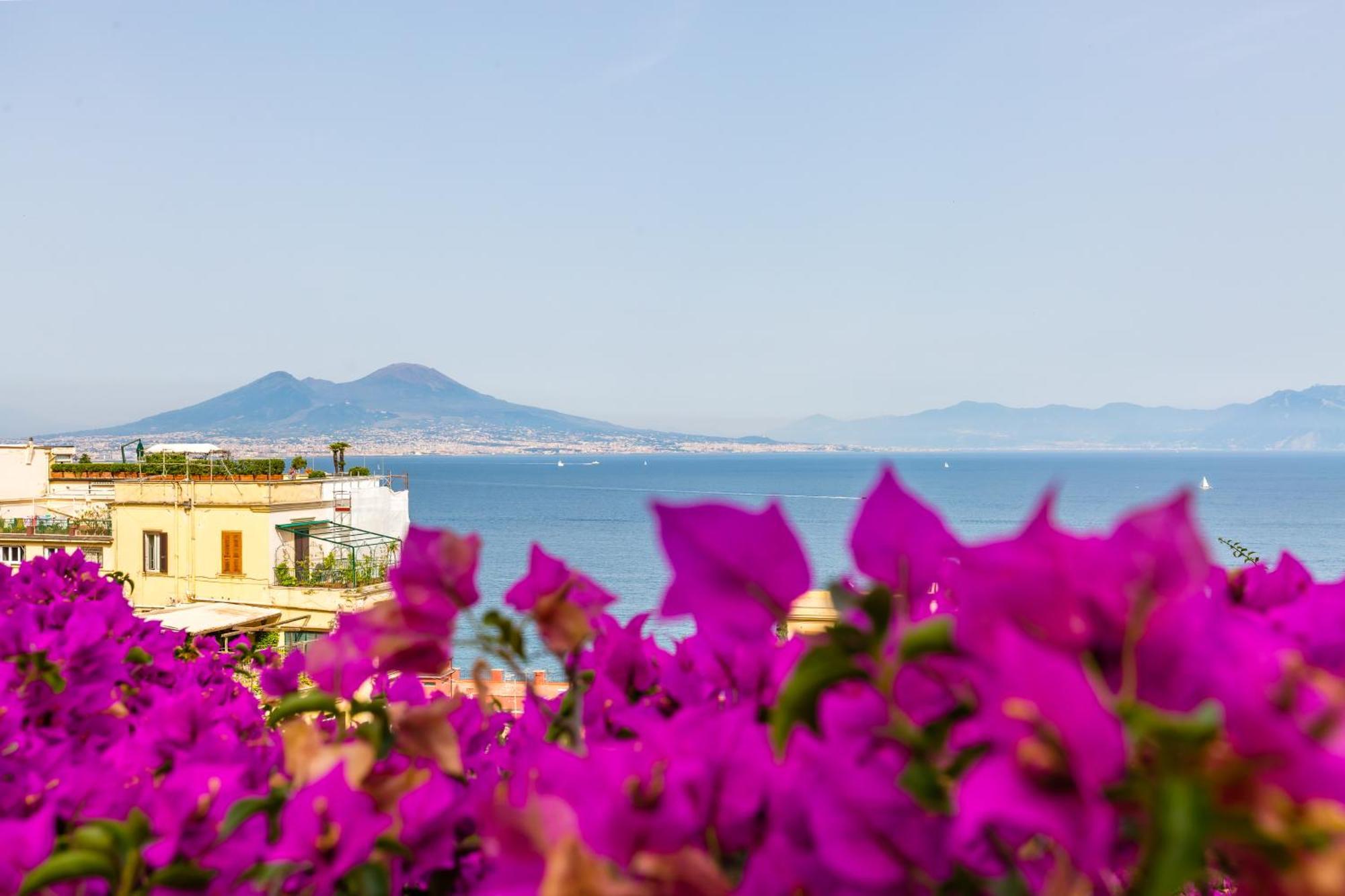 Villa Dolcevita With Parking By Napoliapartments Nápoles Exterior foto